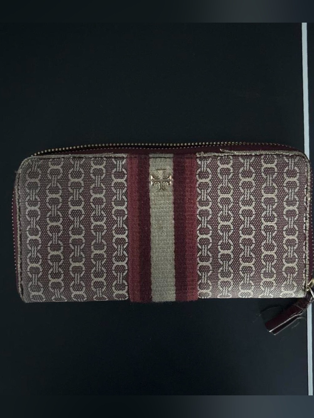 Tory Burch Maroon and Beige Signature Zip-Around Card Holder